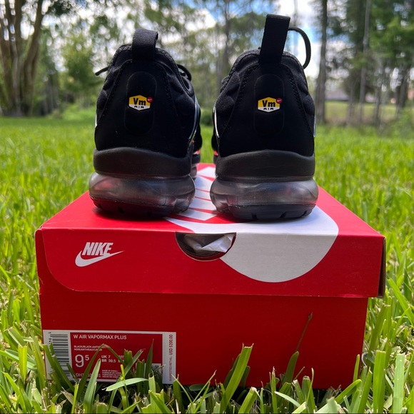 Nike womens vapormax plus - Picture 6 of 9